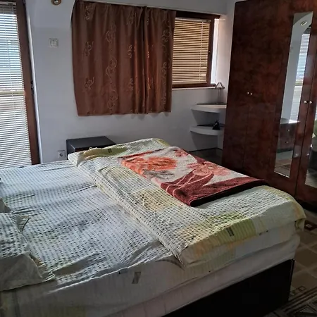 Apartment Penthouse 90mp 2 Bucharest